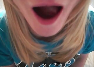Nasty slut enjoys taking lots of cumshot after sucking canine’s dong